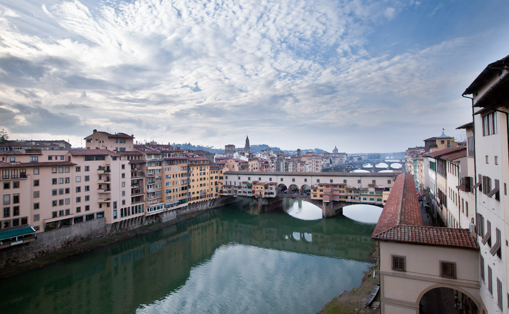 .        (Ponte Vecchio)